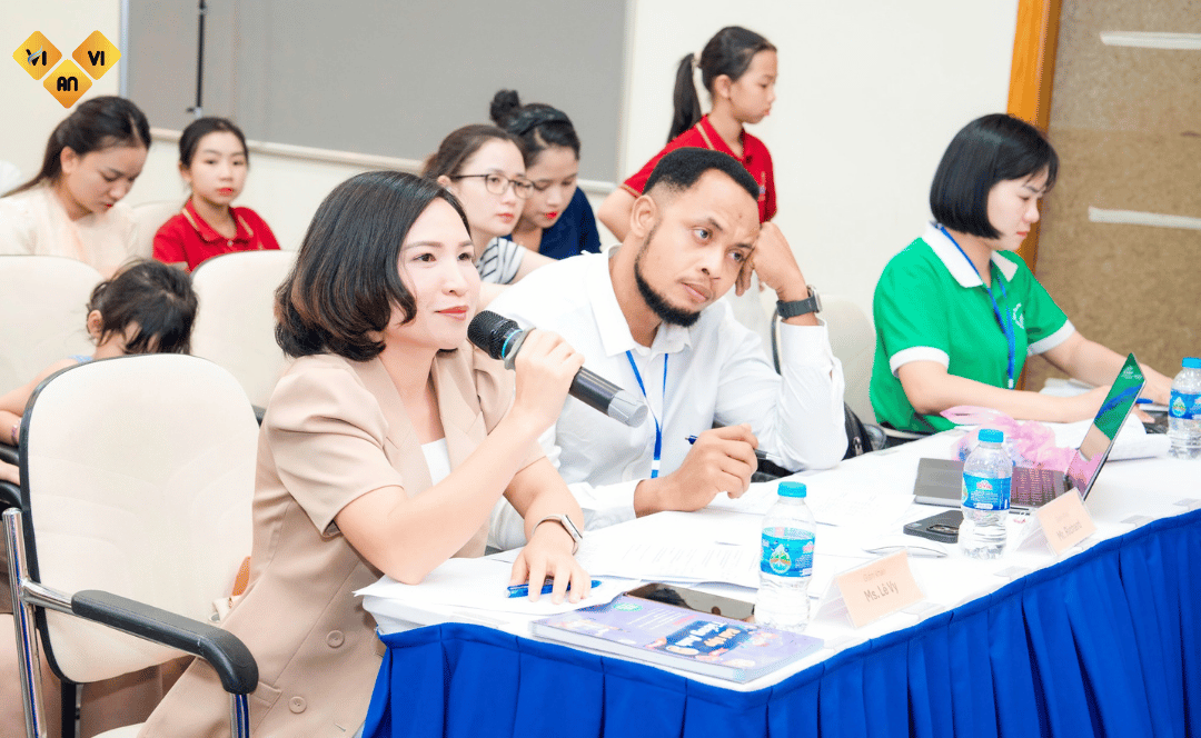 Cô Vũ Thị Lê Vy làm Giám khảo Vòng Chung kết Tài năng Anh ngữ Việt Nam 2025